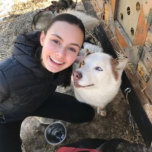 Meet your Posher, Tia